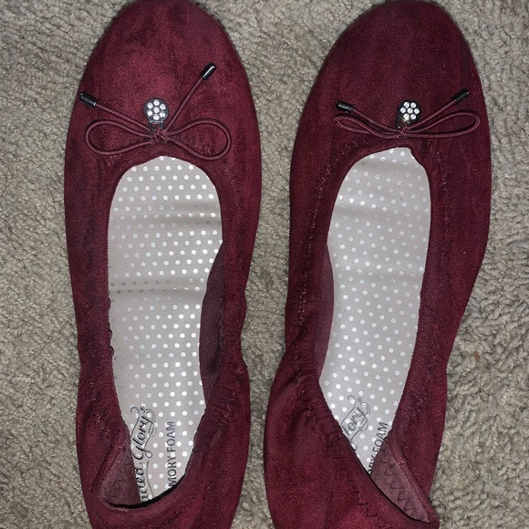 Shoes - Picture 5 of 5